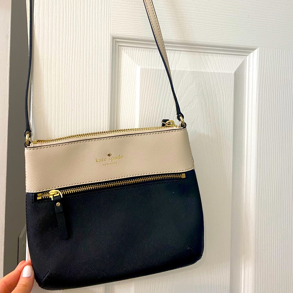 Kate Spade - Black and Tan bag (like new)